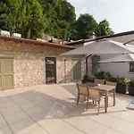 Δωμάτια σε οικογενειακή κατοικία Annama Coliving *