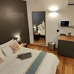 Δωμάτια σε οικογενειακή κατοικία Annama Coliving Μπρέσια