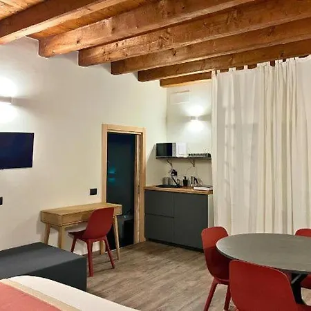 Annama Coliving Homestay *